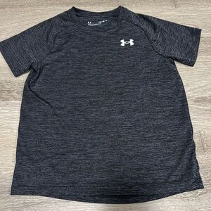 Like 🆕 Under Armour Boys Heat Gear Loose Shirt Youth M